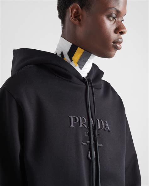 prada hoodi